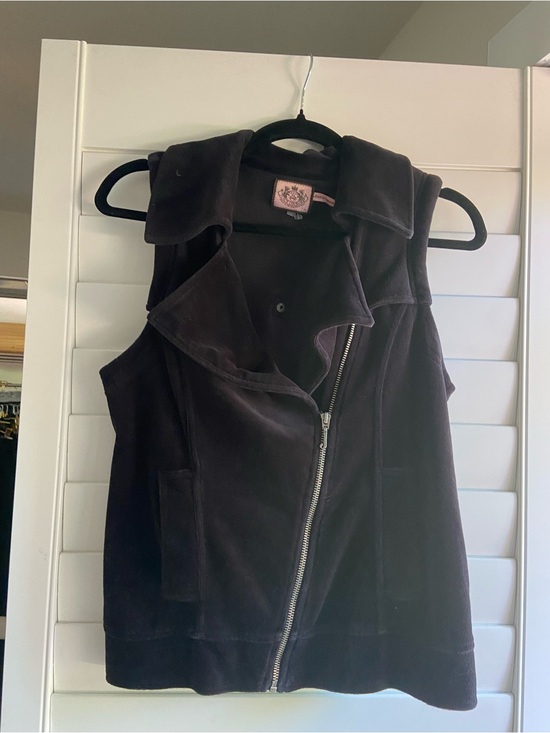 Juicy Couture Jackets & Blazers - Juicy Couture Black Suede Sleeveless Zip-Front Vest